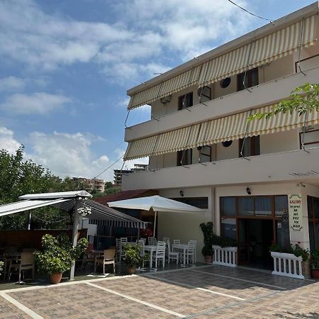 Hostel Eid Mar Vlorë Exteriér fotografie