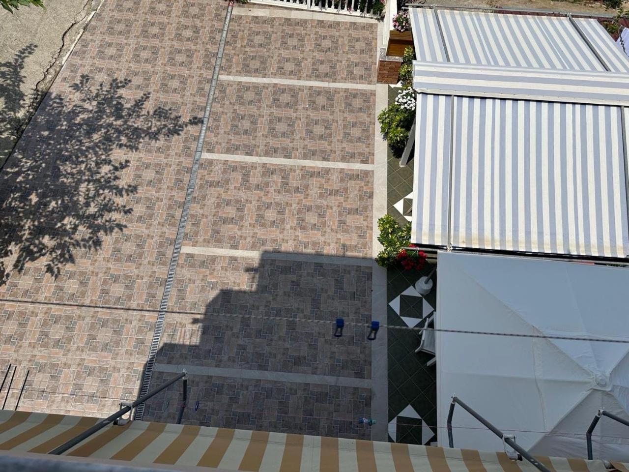 Hostel Eid Mar Vlorë Exteriér fotografie