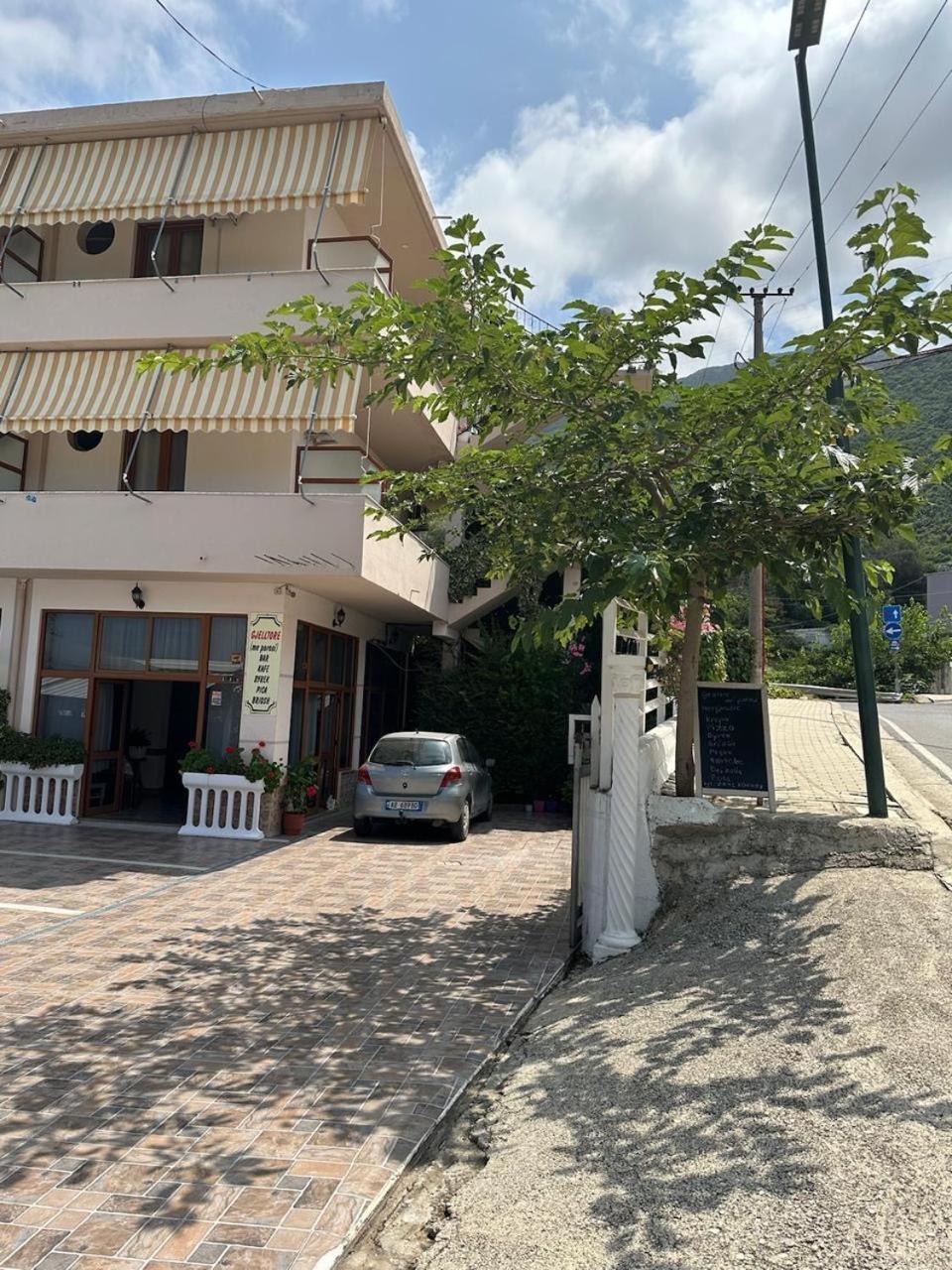 Hostel Eid Mar Vlorë Exteriér fotografie